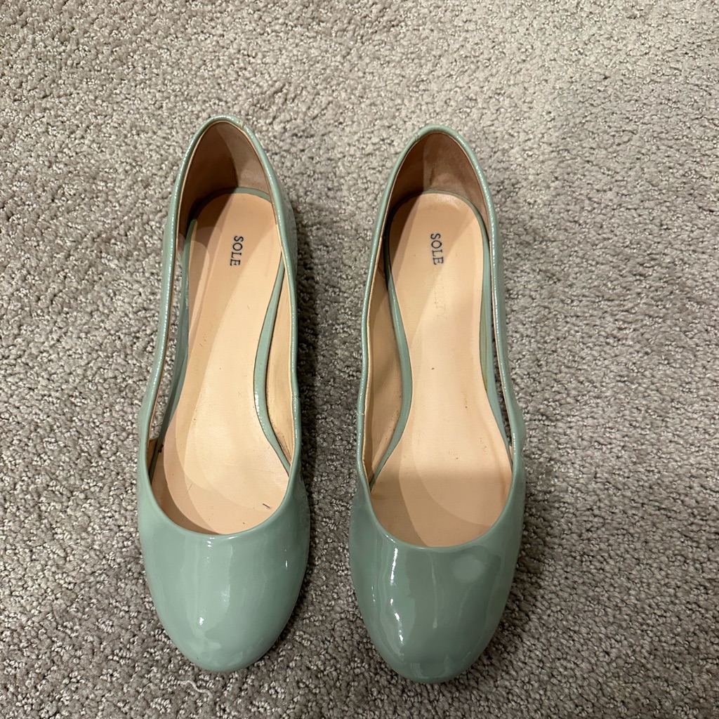 Sole Round Toe Flat Shoe With Side Cut Outs, Patent Mint Green Size 8